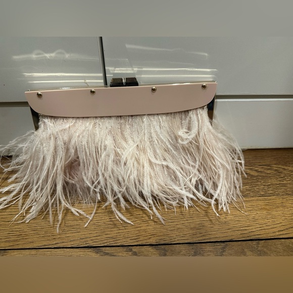 BCBG MAXAZARIA CATARINA FEATHERS CLUTCH NWT - Picture 4 of 7